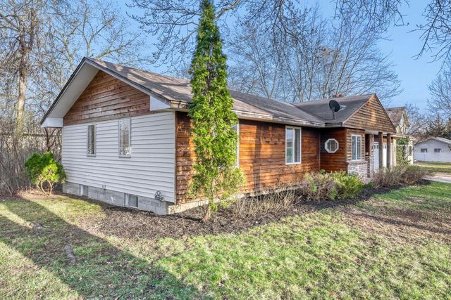 7556 Noble Avenue N, Brooklyn Park, MN 55443