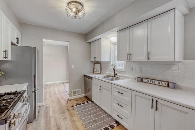 7556 Noble Avenue N, Brooklyn Park, MN 55443