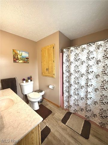 9 Willow Way, Canfield, OH 44406