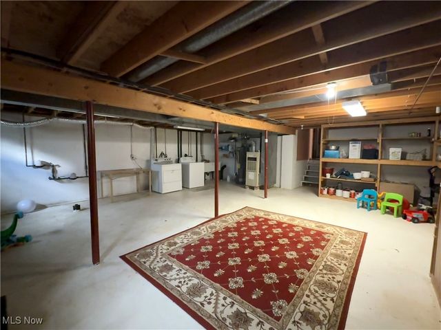 9 Willow Way, Canfield, OH 44406