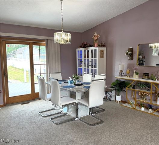 9 Willow Way, Canfield, OH 44406