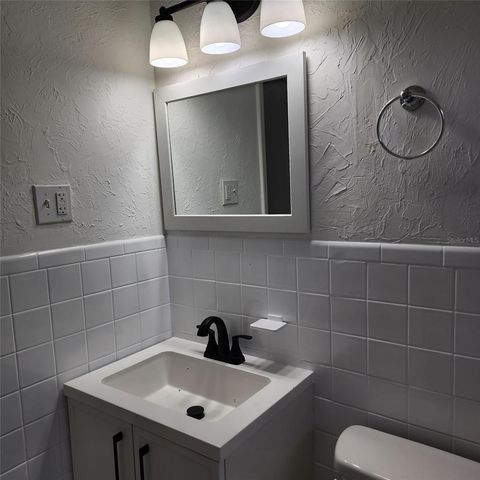 3925 OMEGA LANE, Sarasota, FL 34235