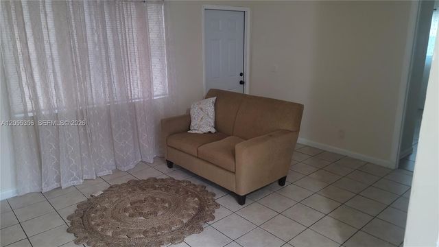1860 N Seacrest Blvd A, Boynton Beach, FL 33435