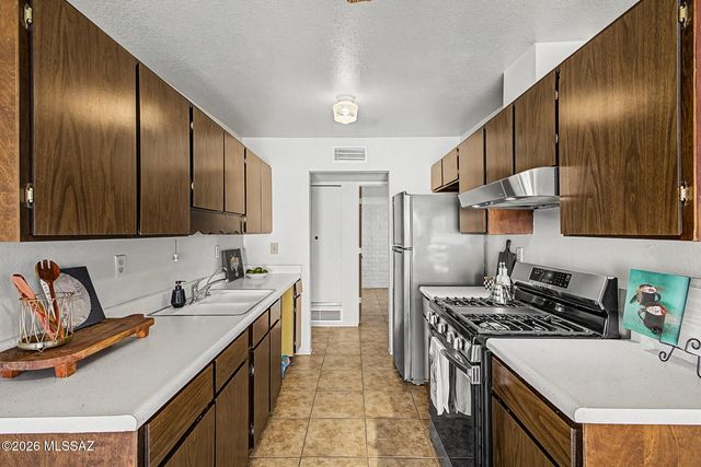 352 W Marcus Drive, Tucson, AZ 85756