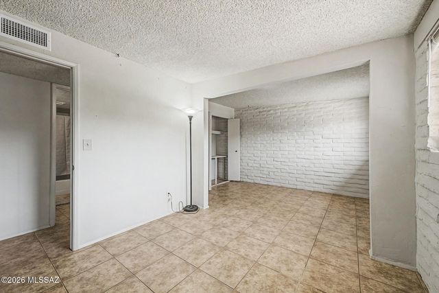 352 W Marcus Drive, Tucson, AZ 85756