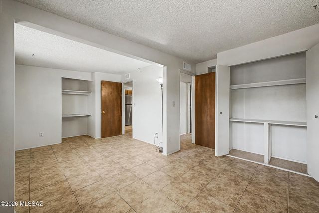 352 W Marcus Drive, Tucson, AZ 85756