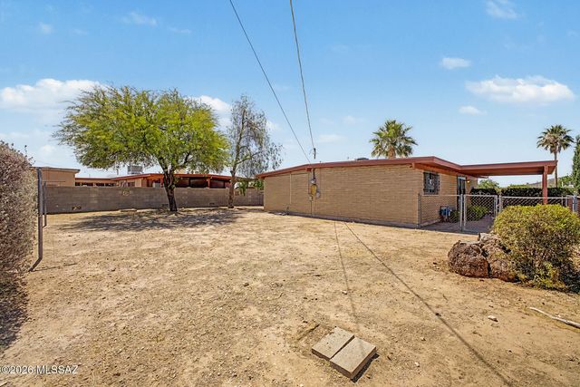 352 W Marcus Drive, Tucson, AZ 85756