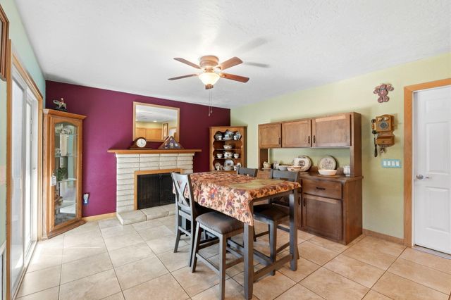 3205 W Cypress Avenue, Visalia, CA 93277