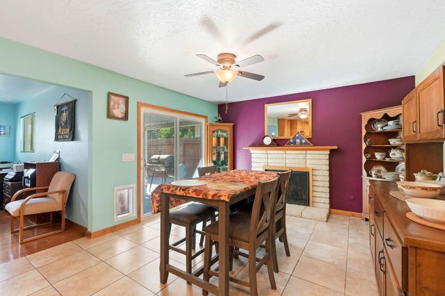 3205 W Cypress Avenue, Visalia, CA 93277