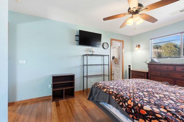 3205 W Cypress Avenue, Visalia, CA 93277