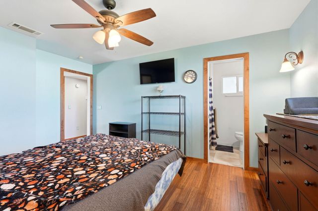 3205 W Cypress Avenue, Visalia, CA 93277