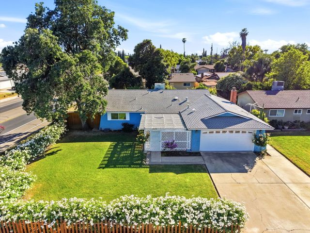 3205 W Cypress Avenue, Visalia, CA 93277