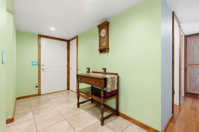 3205 W Cypress Avenue, Visalia, CA 93277