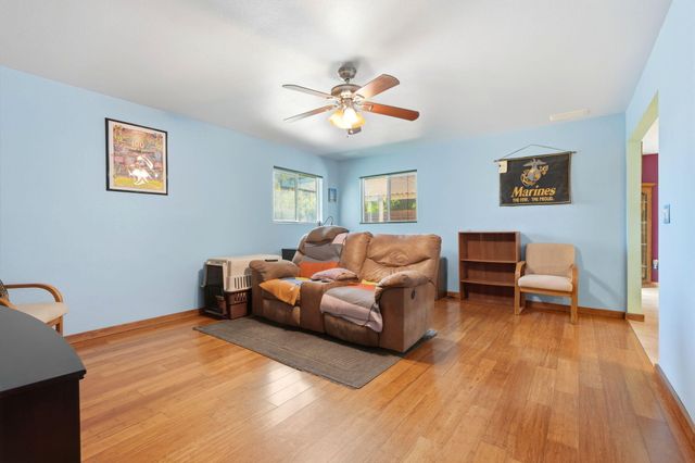 3205 W Cypress Avenue, Visalia, CA 93277