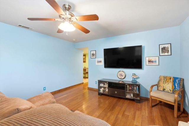 3205 W Cypress Avenue, Visalia, CA 93277