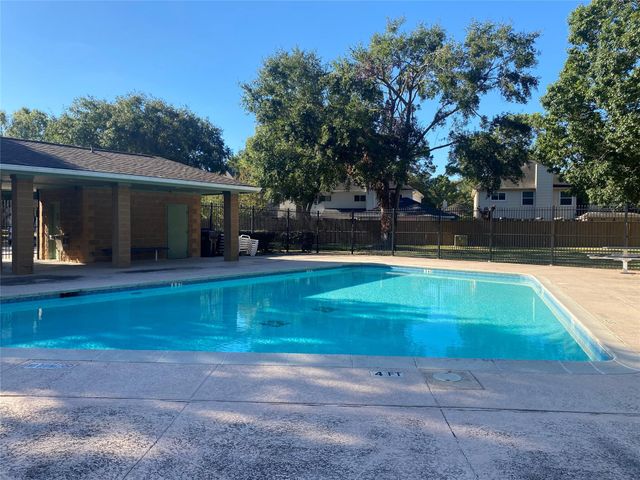 16215 Cairngorm Avenue, Houston, TX 77095