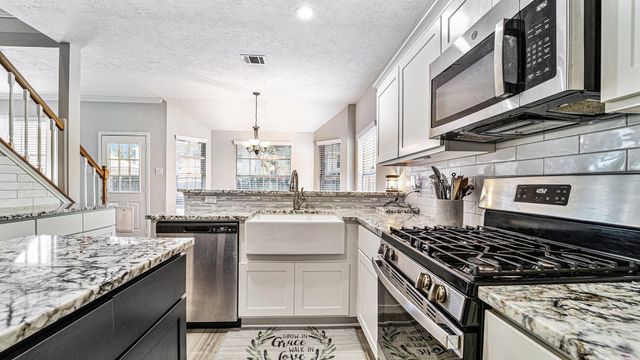 16215 Cairngorm Avenue, Houston, TX 77095