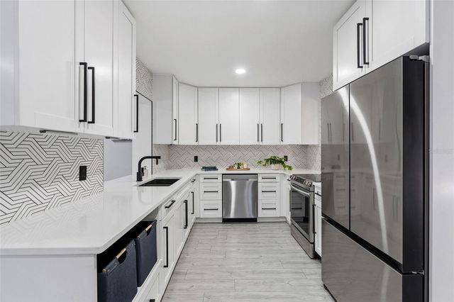 6228 7TH AVENUE N, St Petersburg, FL 33710