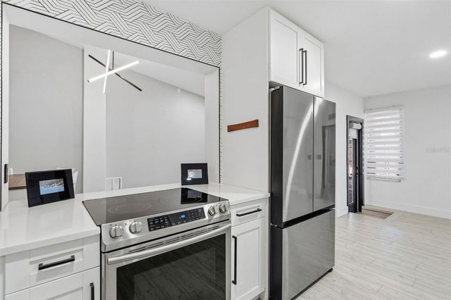 6228 7TH AVENUE N, St Petersburg, FL 33710