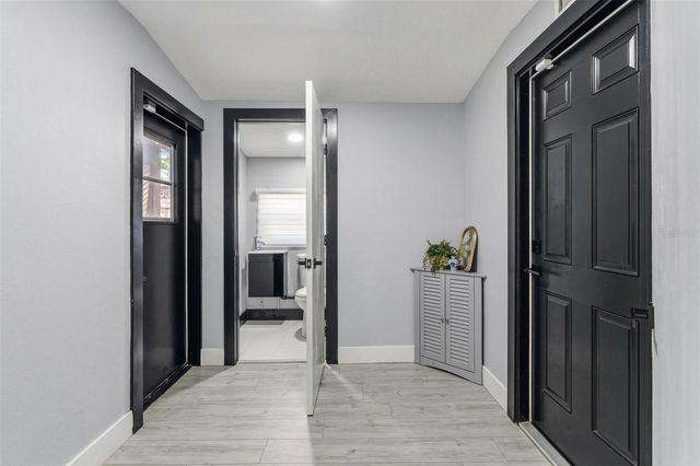 6228 7TH AVENUE N, St Petersburg, FL 33710