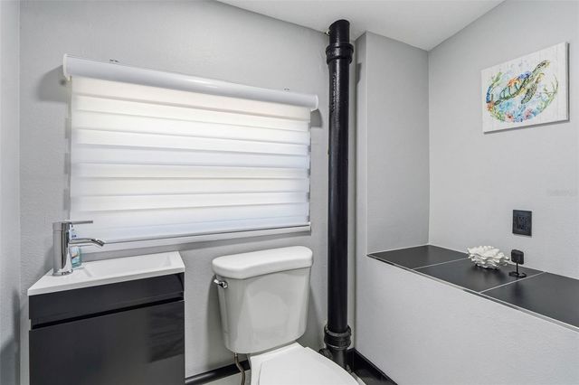 6228 7TH AVENUE N, St Petersburg, FL 33710