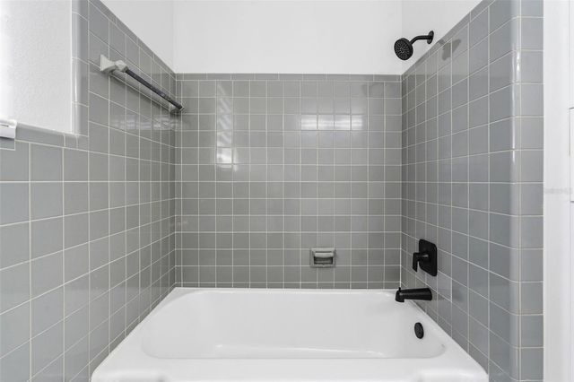 6228 7TH AVENUE N, St Petersburg, FL 33710