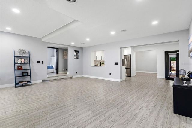 6228 7TH AVENUE N, St Petersburg, FL 33710