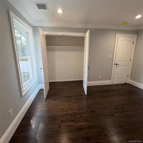 24 Underhill Avenue, Roosevelt, NY 11575