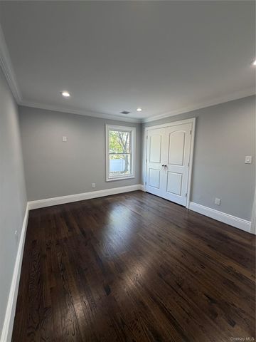 24 Underhill Avenue, Roosevelt, NY 11575