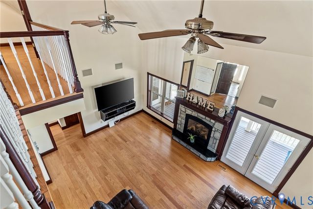 101 N Lake Dr, Hartfield, VA 23071