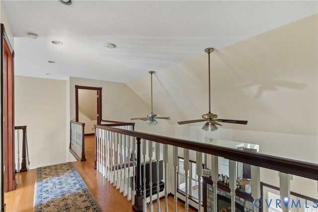 101 N Lake Dr, Hartfield, VA 23071