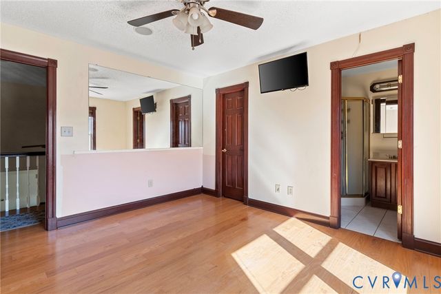 101 N Lake Dr, Hartfield, VA 23071