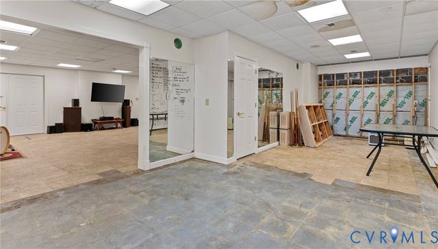 101 N Lake Dr, Hartfield, VA 23071