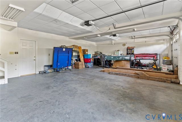 101 N Lake Dr, Hartfield, VA 23071