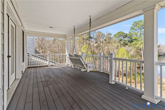 101 N Lake Dr, Hartfield, VA 23071