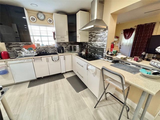 7331 Normandy St, Miramar, FL 33023