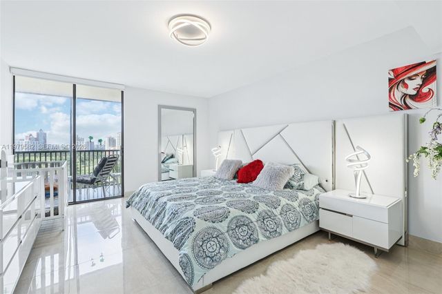 20379 W Country Club Drive 1436, Aventura, FL 33180