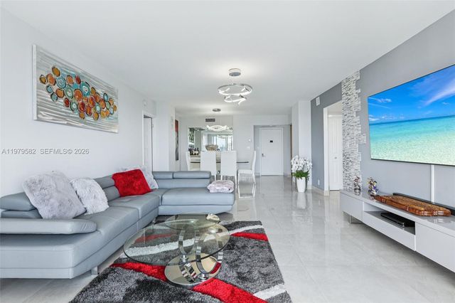 20379 W Country Club Drive 1436, Aventura, FL 33180