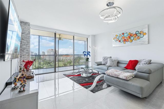 20379 W Country Club Drive 1436, Aventura, FL 33180
