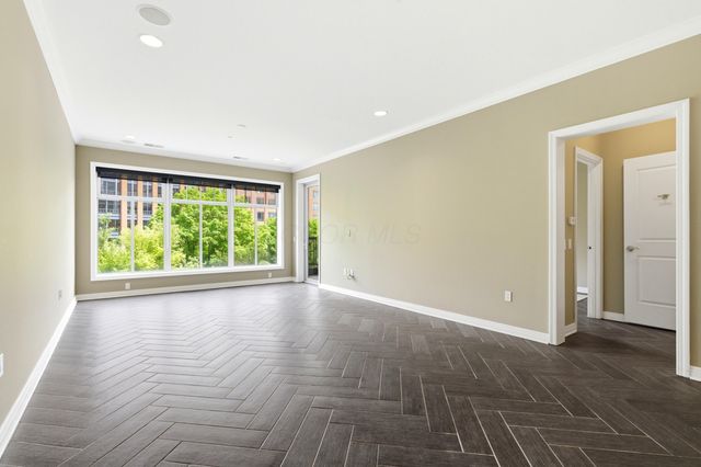 250 Daniel Burnham Square, 305, Columbus, OH 43215