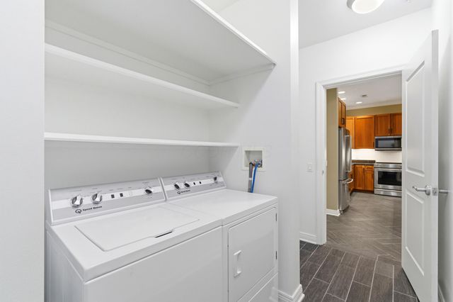 250 Daniel Burnham Square, 305, Columbus, OH 43215