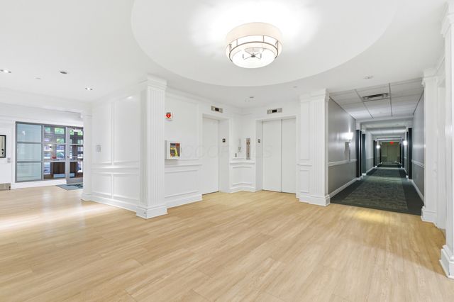 250 Daniel Burnham Square, 305, Columbus, OH 43215