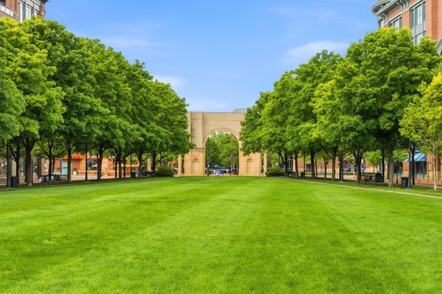 250 Daniel Burnham Square, 305, Columbus, OH 43215