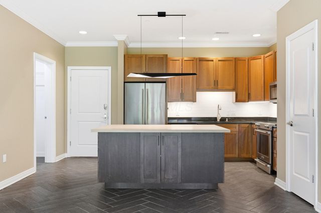 250 Daniel Burnham Square, 305, Columbus, OH 43215