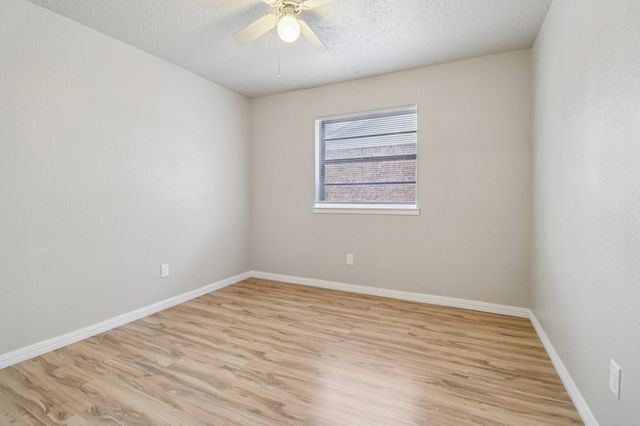 413 Glenhaven Drive, Azle, TX 76020