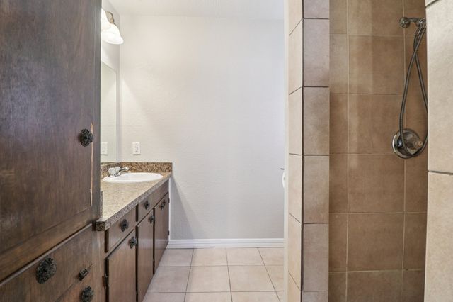 413 Glenhaven Drive, Azle, TX 76020