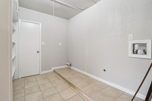 413 Glenhaven Drive, Azle, TX 76020