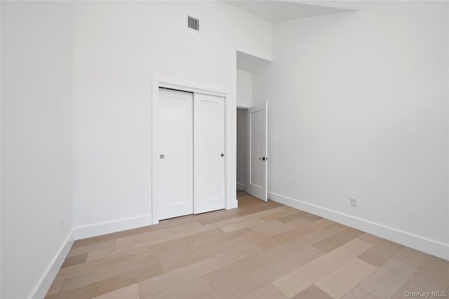 19 Montauk Highway 7, Westhampton, NY 11977