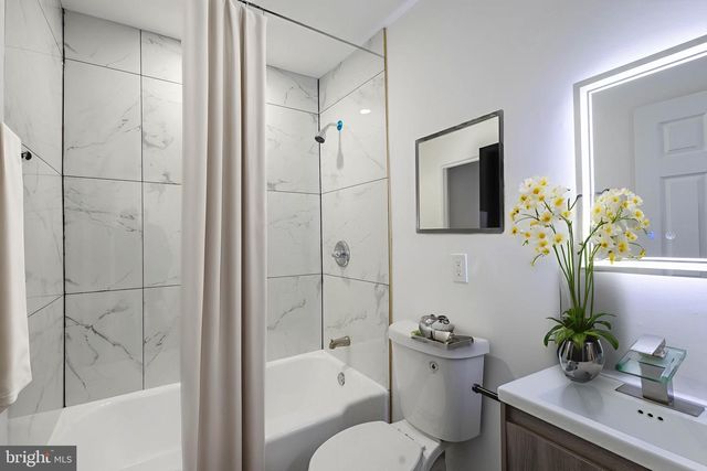 3905 8TH ST, Baltimore, MD 21225