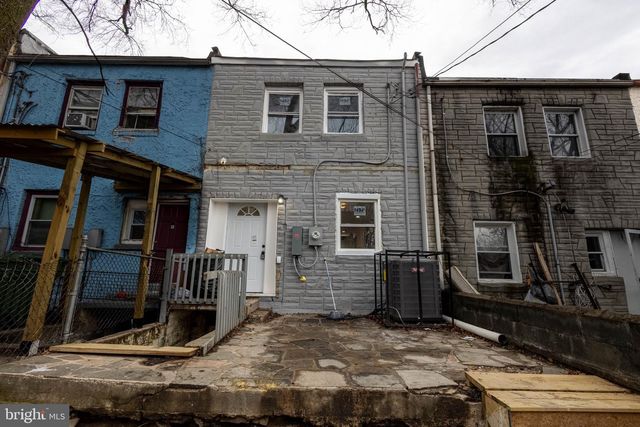 3905 8TH ST, Baltimore, MD 21225